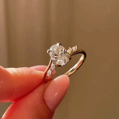 Blooming Radiance Ring – Brilliant Floral Statement Ring with Sparkling Petal Details