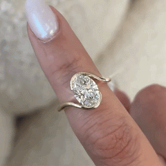 Elegant Oval Moissanite Statement Ring – Sculpted Gold Resizable Band &amp; Brilliant Center Stone