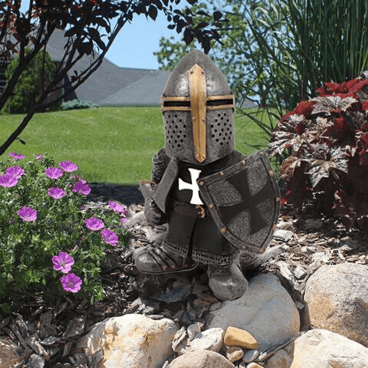 Garden Gnomes Guard - 15cm