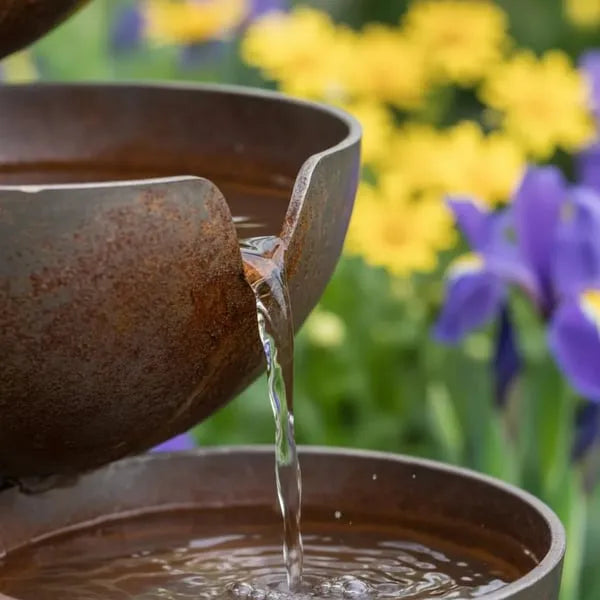 Metal Leaf Rain Catcher Bird Bath - Outdoor Garden Stakes