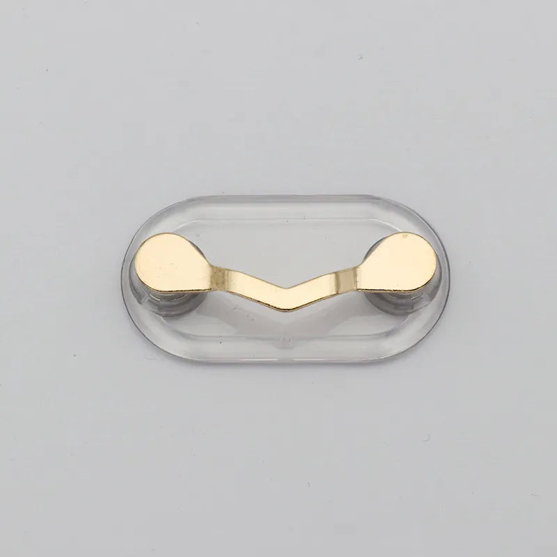 Magnetic Eyeglass Holder Clip — Keep Reading Glasses on Your Top